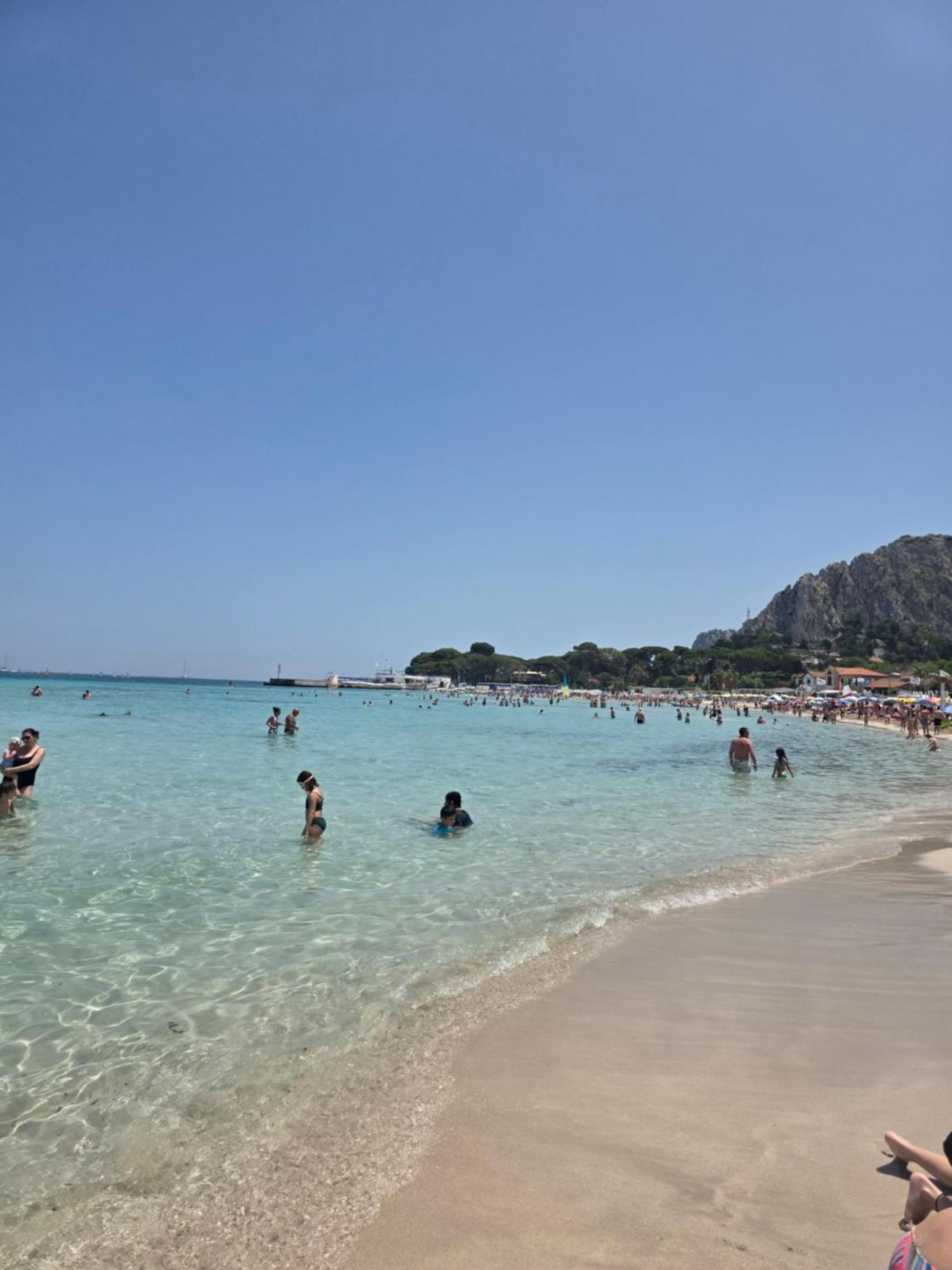 A Pochi Passi Dal Mare Apartman Mondello Kültér fotó